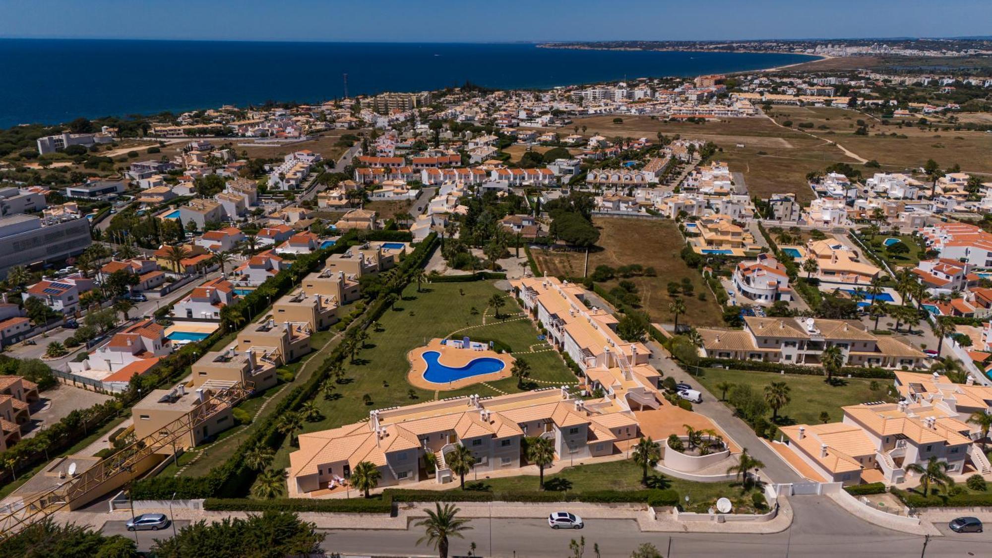 Apartamento No Condominio Baia Village Com Piscina 알부페이라 외부 사진