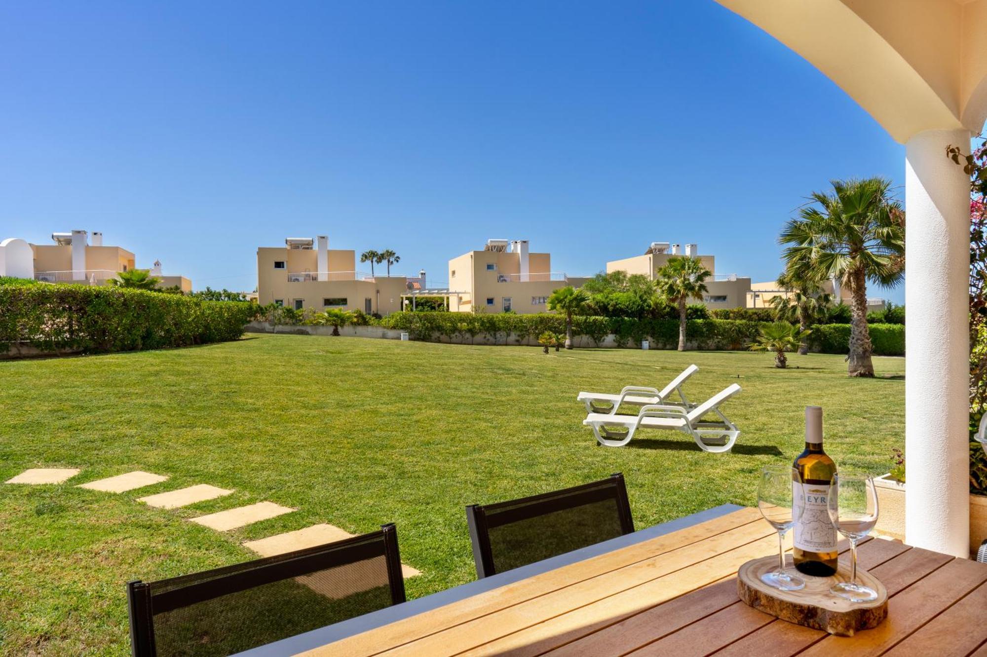 Apartamento No Condominio Baia Village Com Piscina 알부페이라 외부 사진